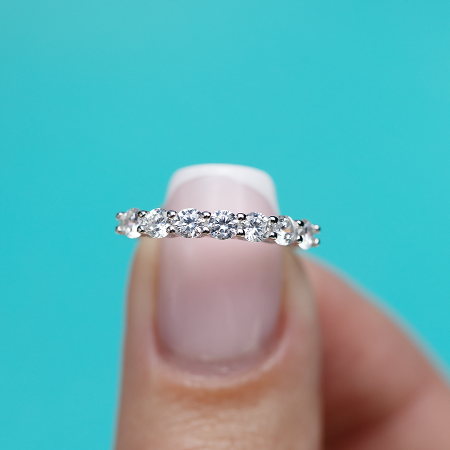 The Amore Ring