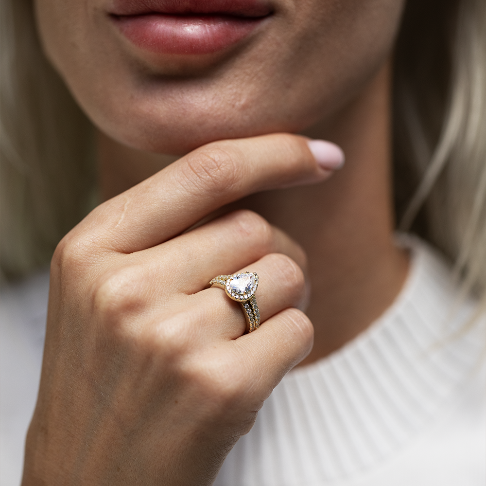 The Isabella Ring