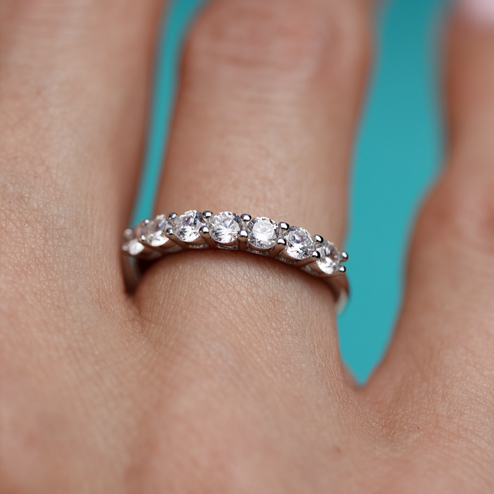 The Amore Ring