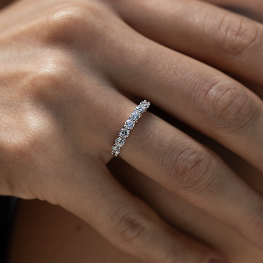 The Amore Ring