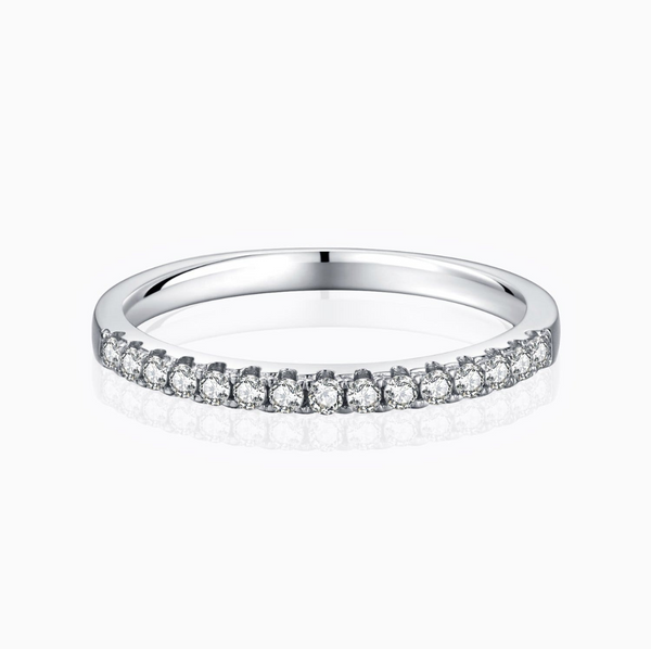 Saphirs Élégants Diamond Ring