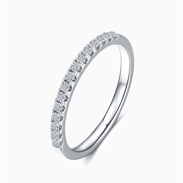 Saphirs Élégants Diamond Ring