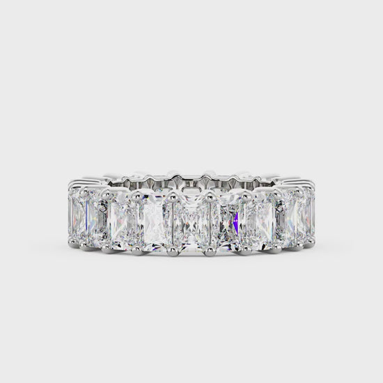 The Elara Radiant Cut Moissanite Band
